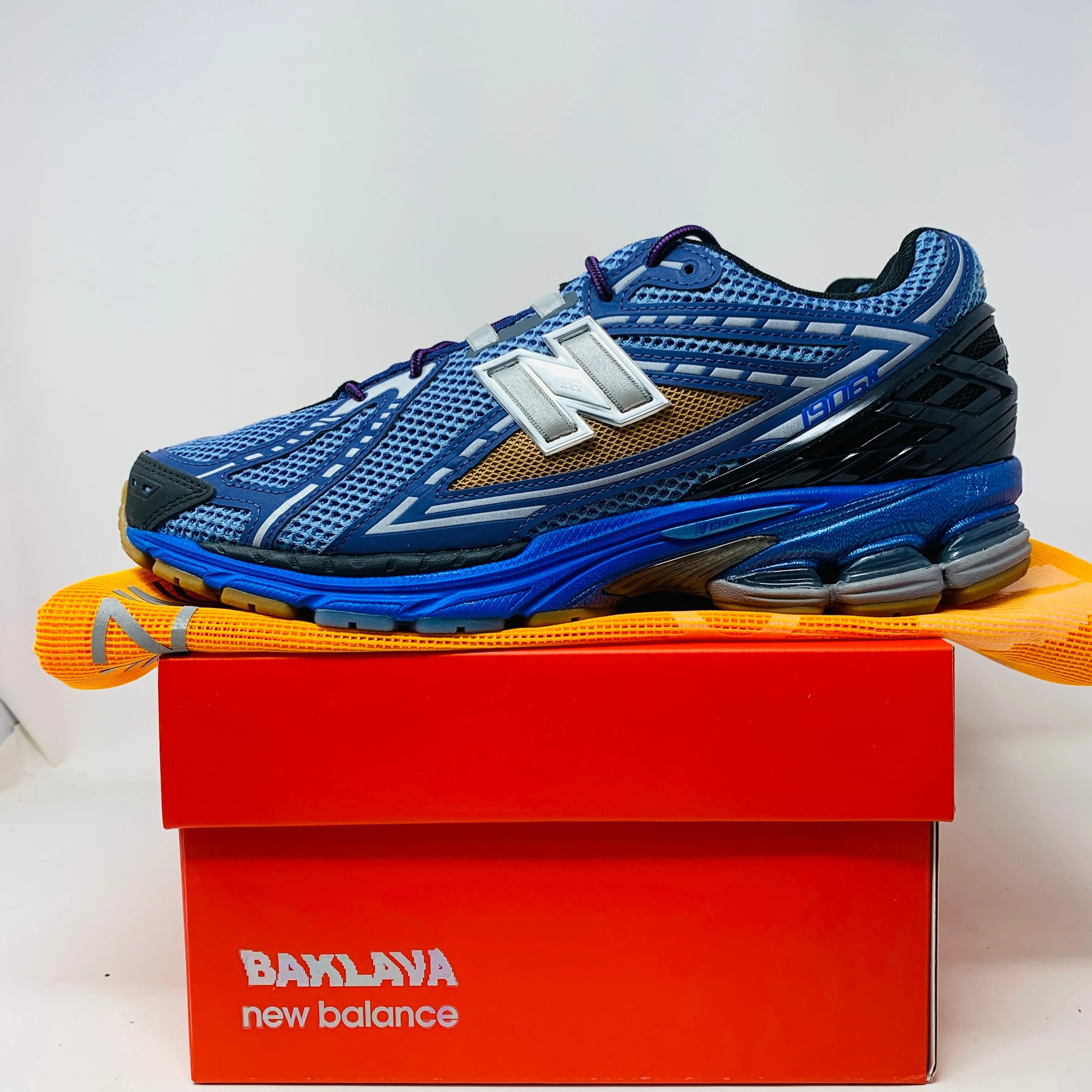 New Balance 1906R Action Bronson Medusa Azul