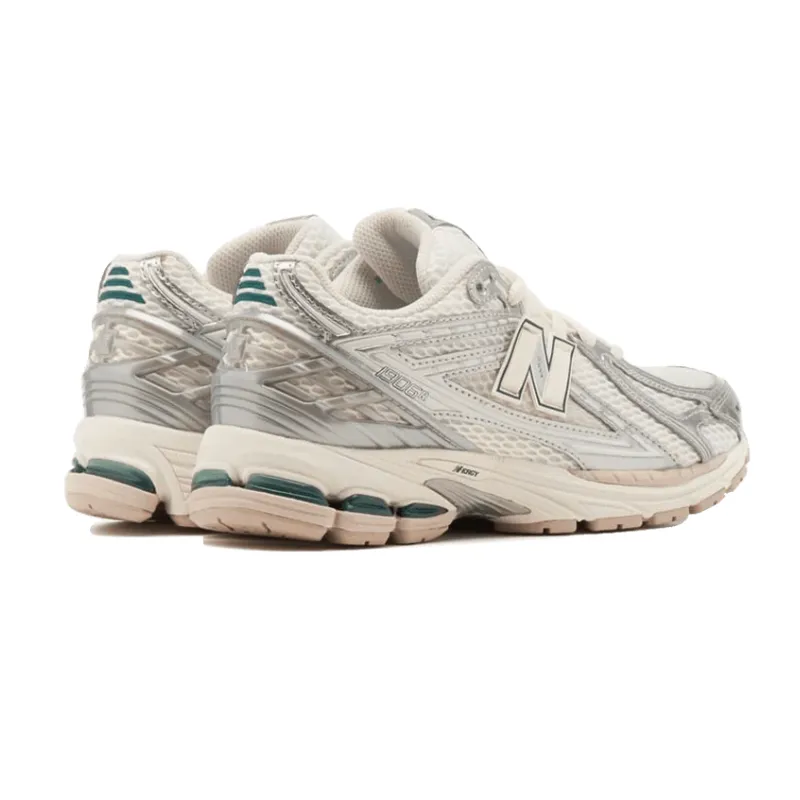 New Balance 1906R Silver Metallic Cream