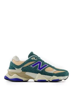 New Balance 9060 'Spruce/Peach'