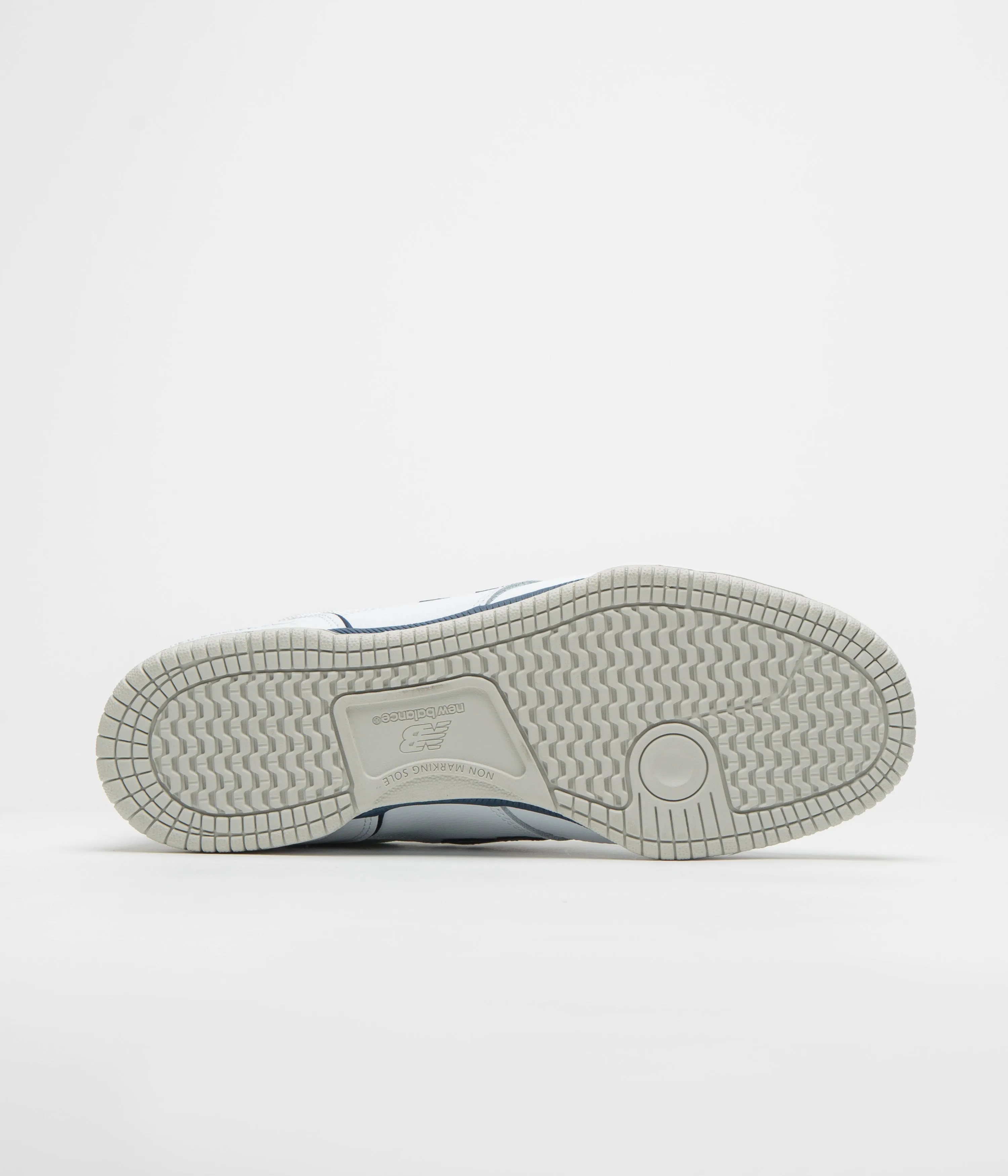 New Balance Numeric 600 Tom Knox Shoes - White / Navy