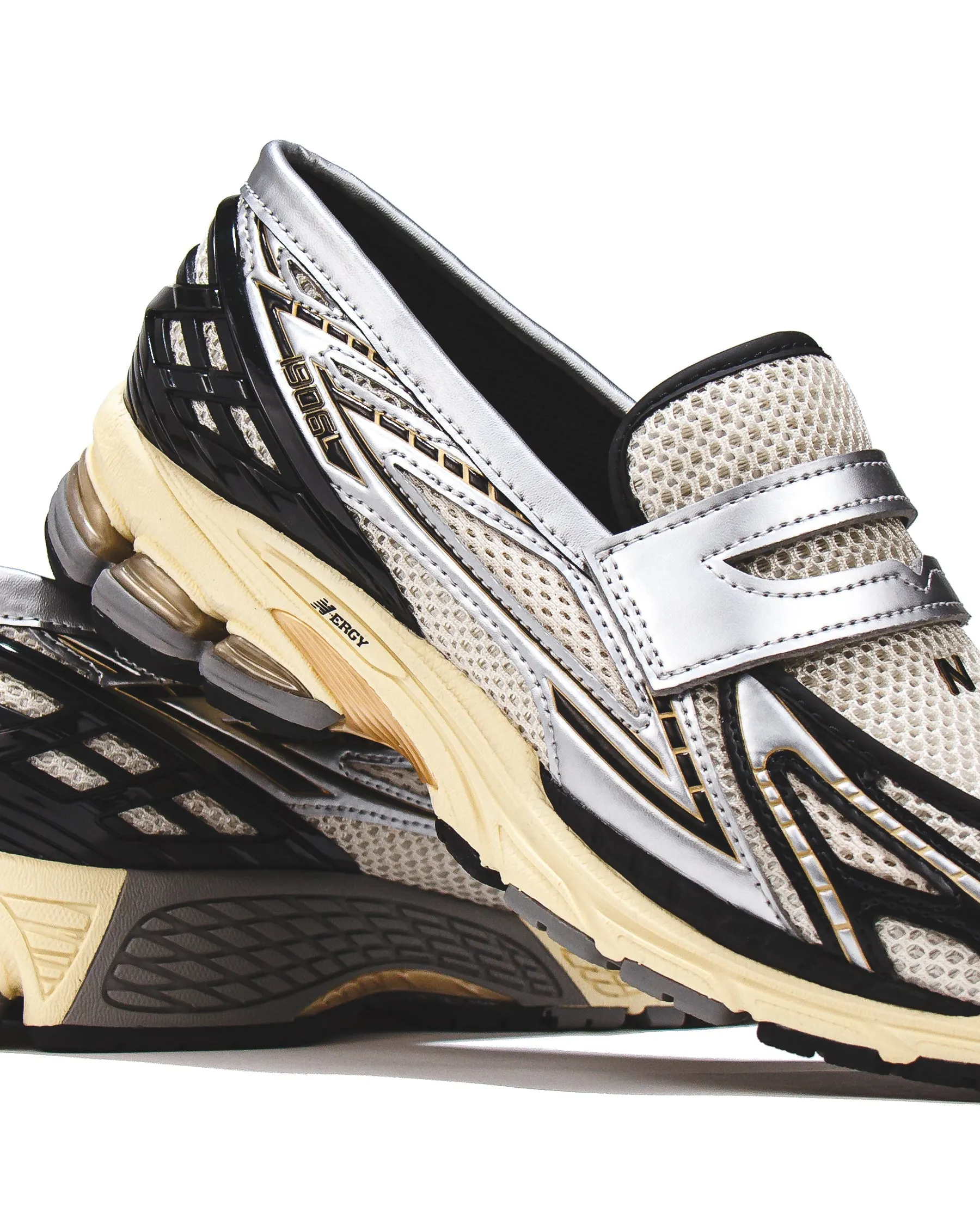 New Balance Unisex 1906L Silver Metallic U1906LOB