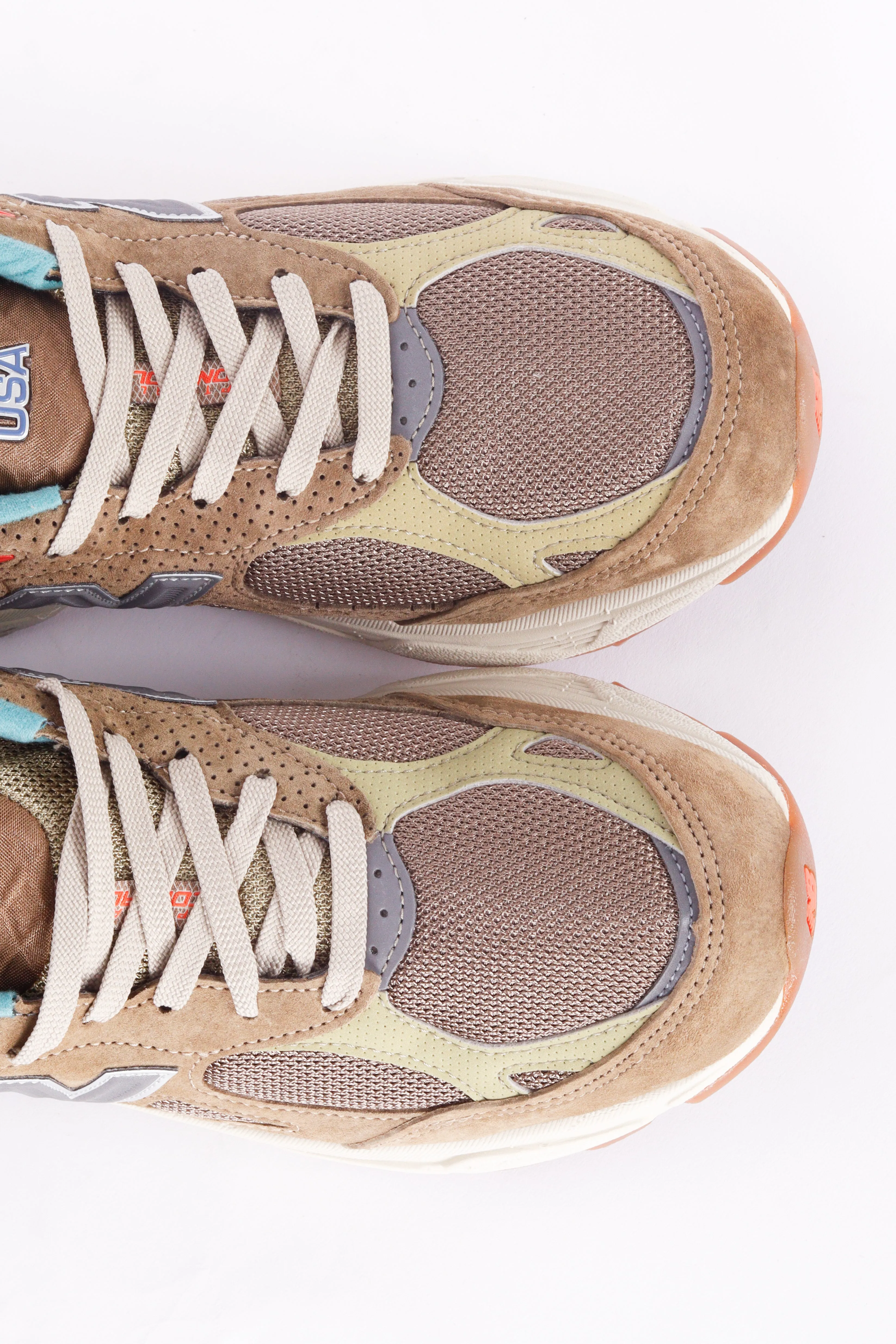 New Balance x Bodega 990v3 'Here to Stay' (2021)