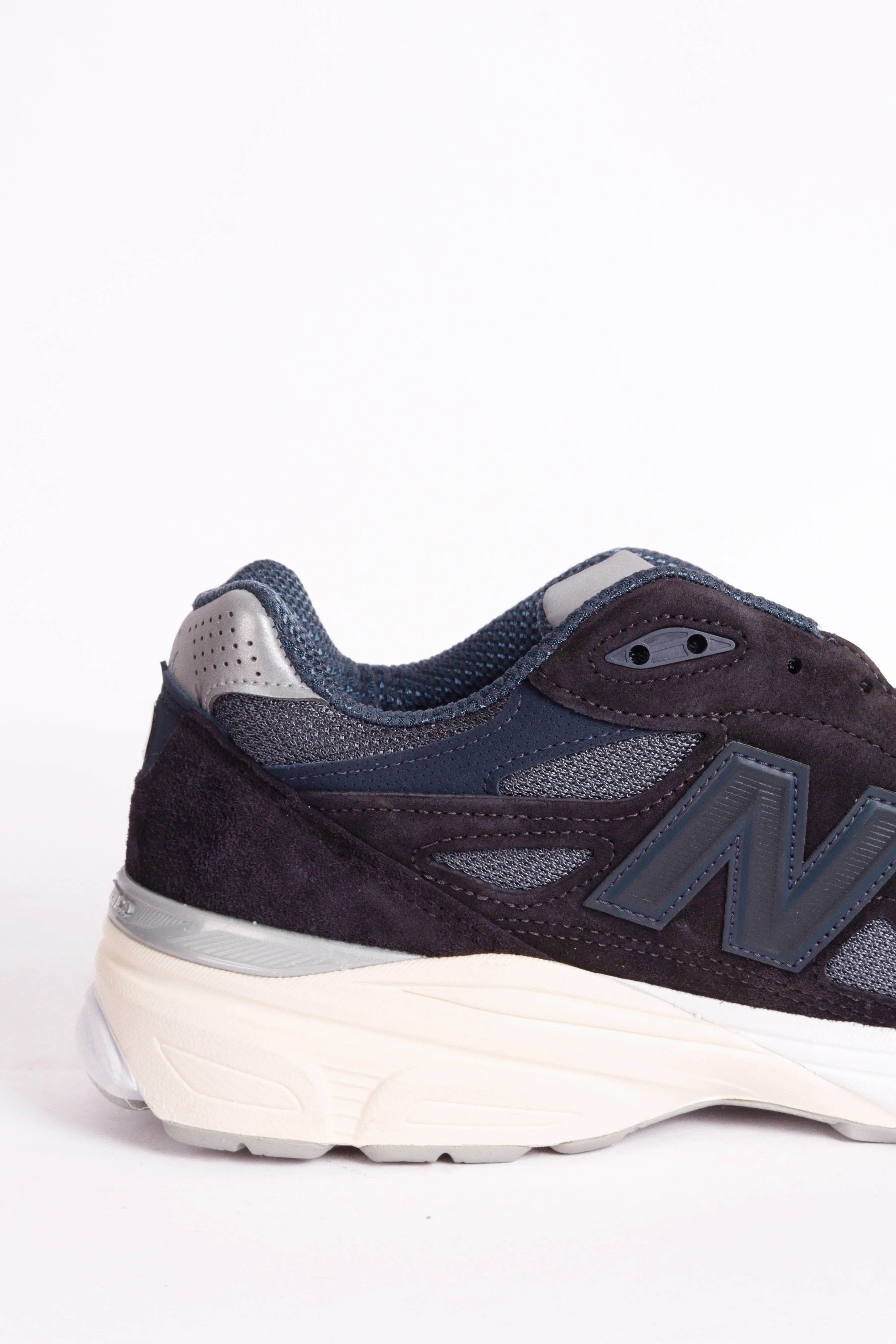 New Balance x Kith 990v3 'MiUSA Genesis' (2021)