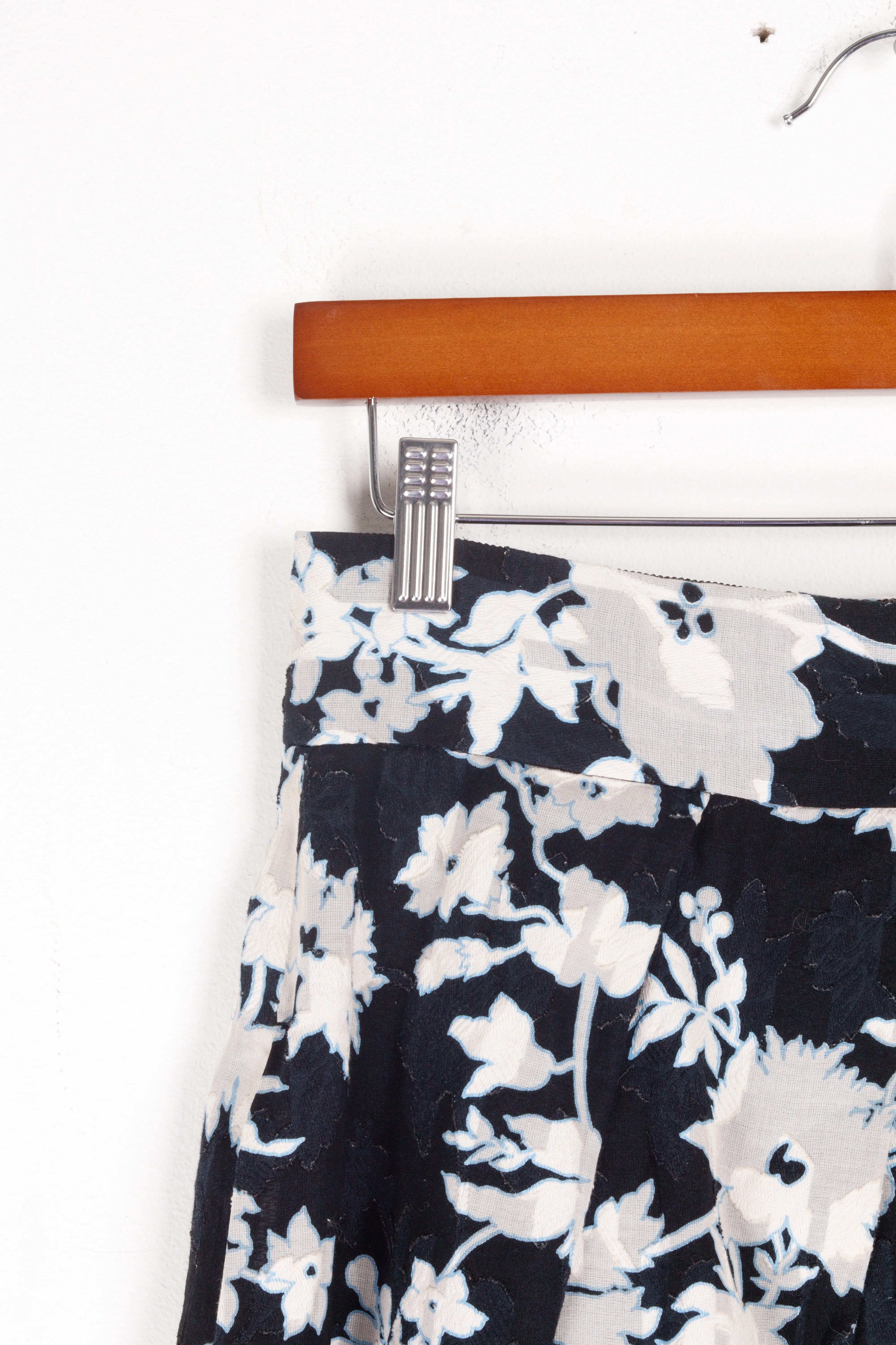United Arrows SS18 'Jacquard Floral' Flare Skirt Black Blue (2018)