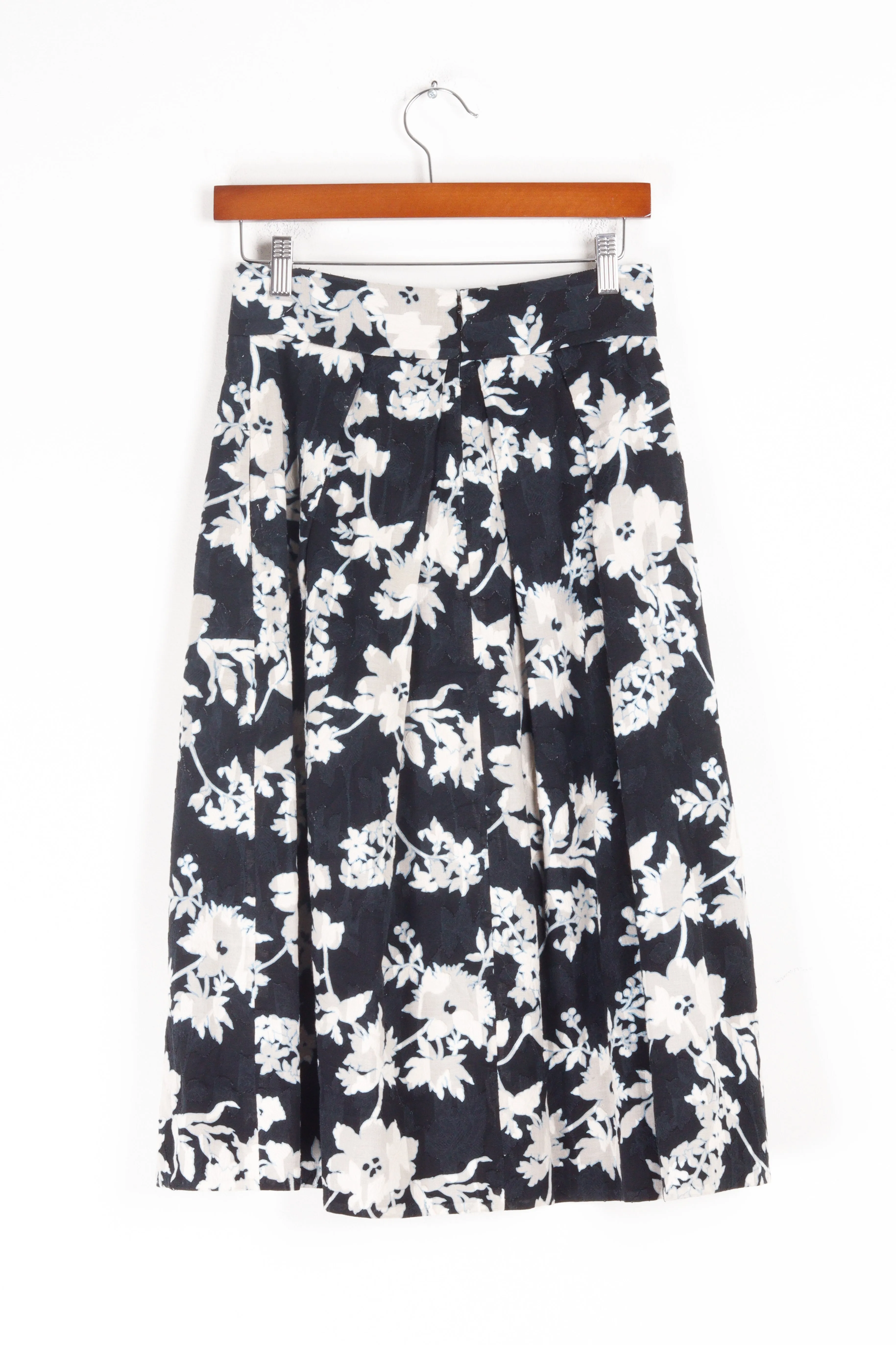United Arrows SS18 'Jacquard Floral' Flare Skirt Black Blue (2018)