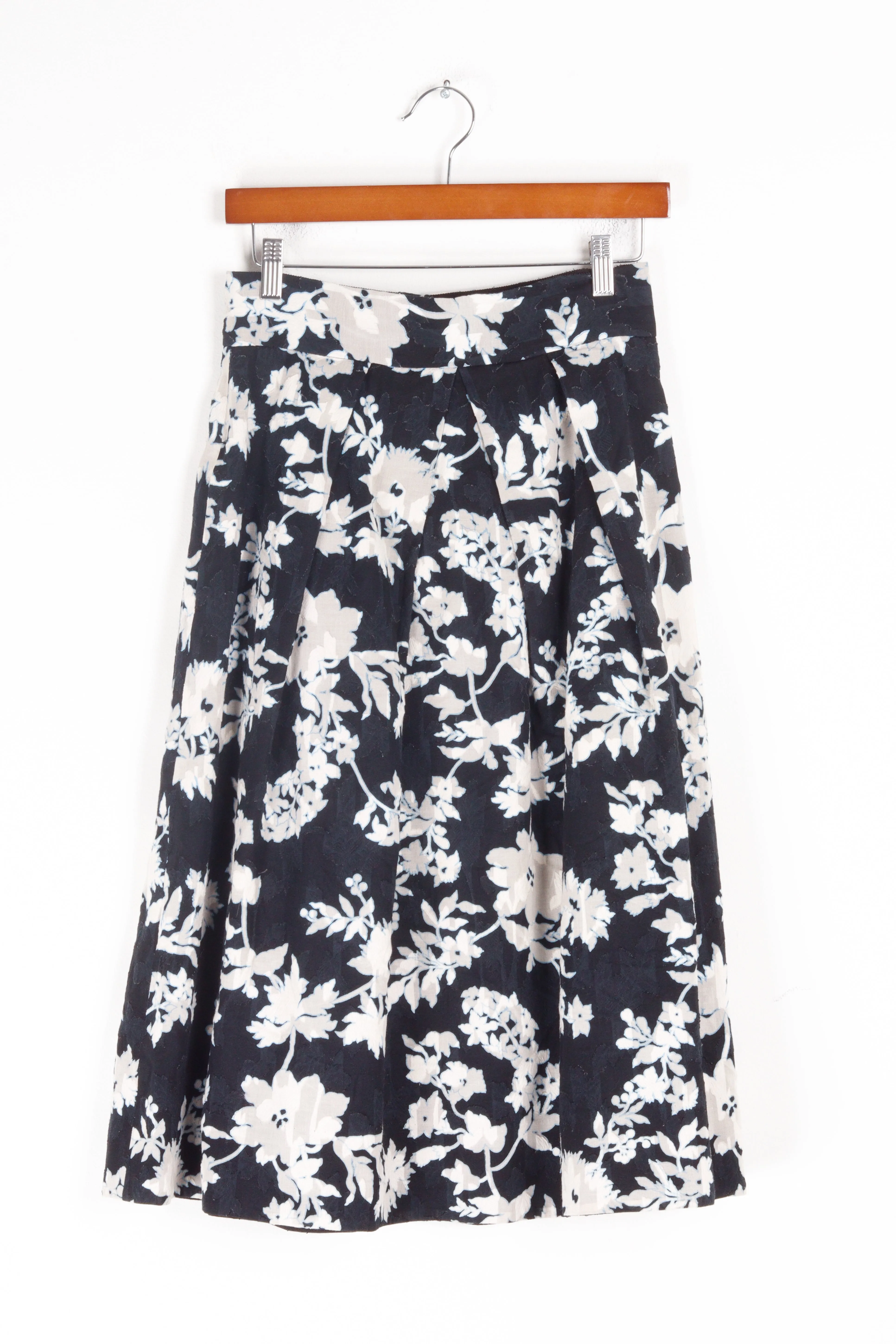 United Arrows SS18 'Jacquard Floral' Flare Skirt Black Blue (2018)
